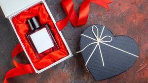 Best Luxury Unisex Perfume Gift For Men & Women